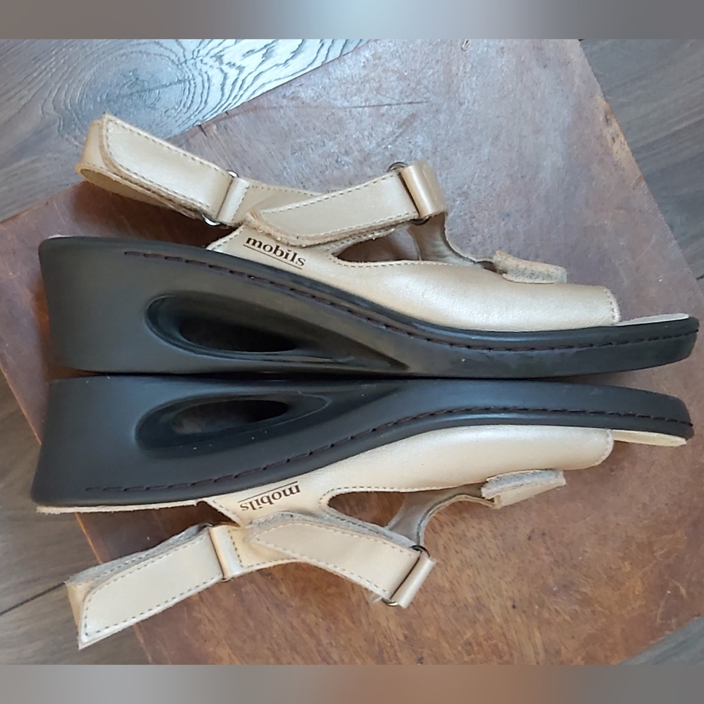 Mephisto Mobils sandals